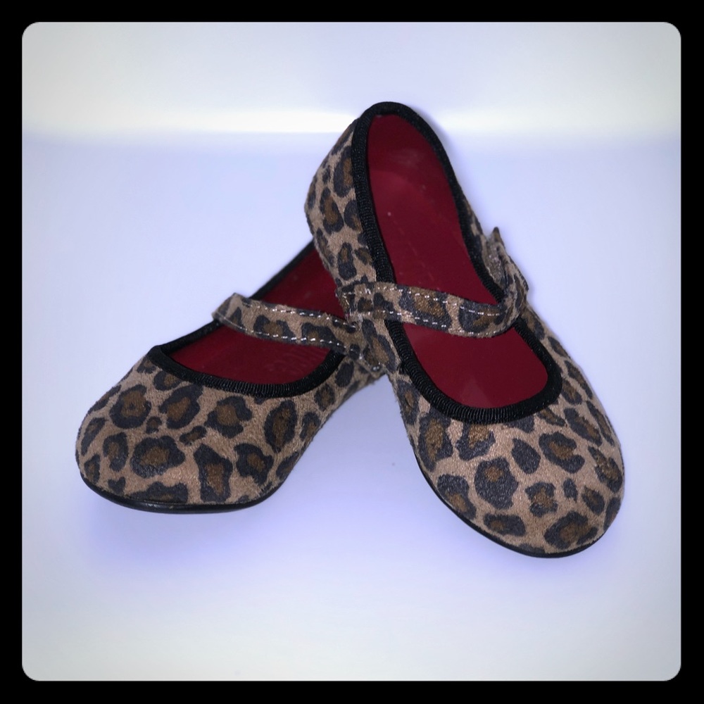 Gap leopard print ballet flats - size 5